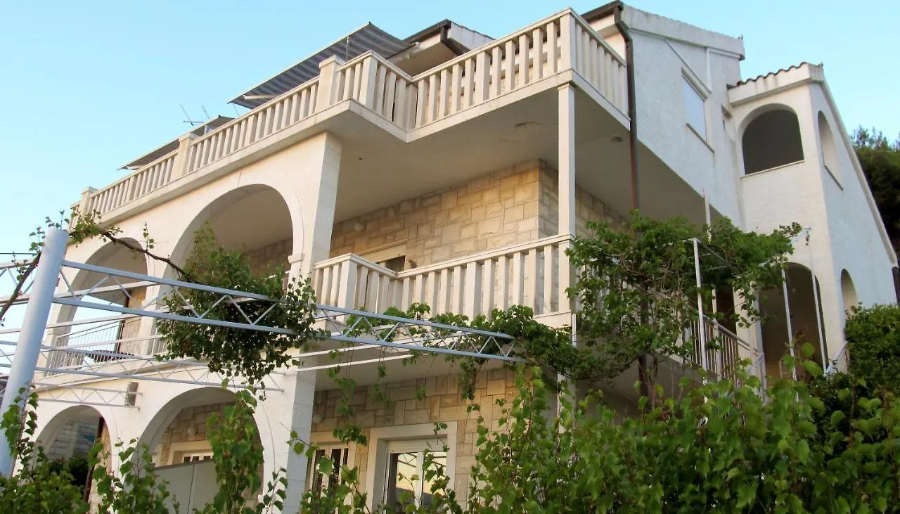 Beautiful Apartment For Two Persons With Sea View In Trogir Near The Beach