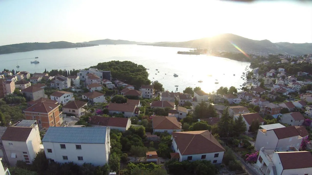 Beautiful Apartment For Two Persons With Sea View In Trogir Near The Beach 0*,  كرواتيا